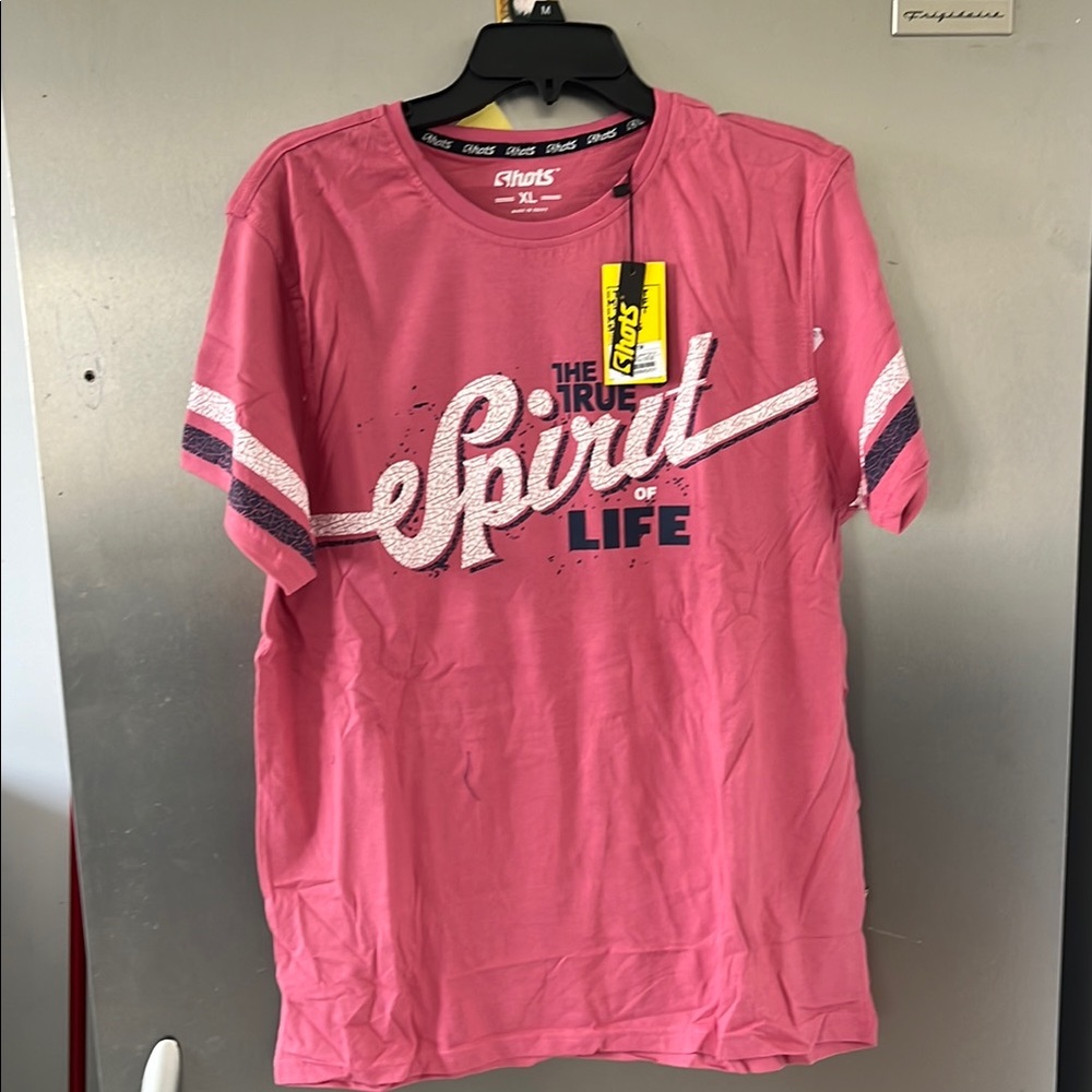 👱‍♂️👨‍⚕️Pink Graphic T-Shirt